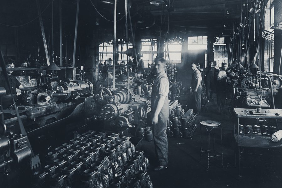 Cilinderbewerking in de Harley-Davidson fabriek, 1917